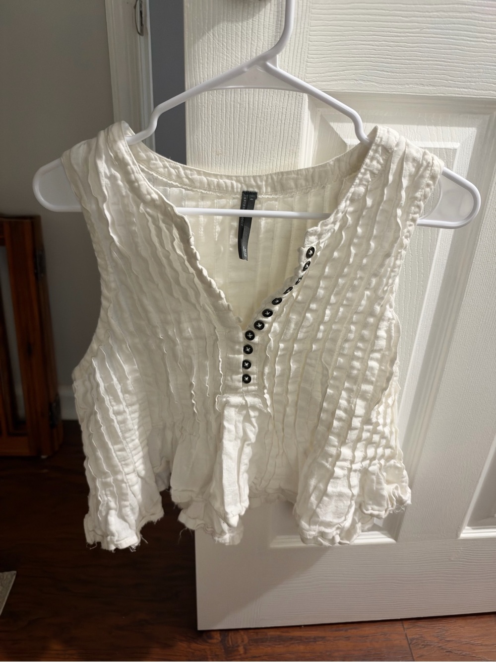 Anthropologie White Ruffled Crinkled Sleeveless Camisole